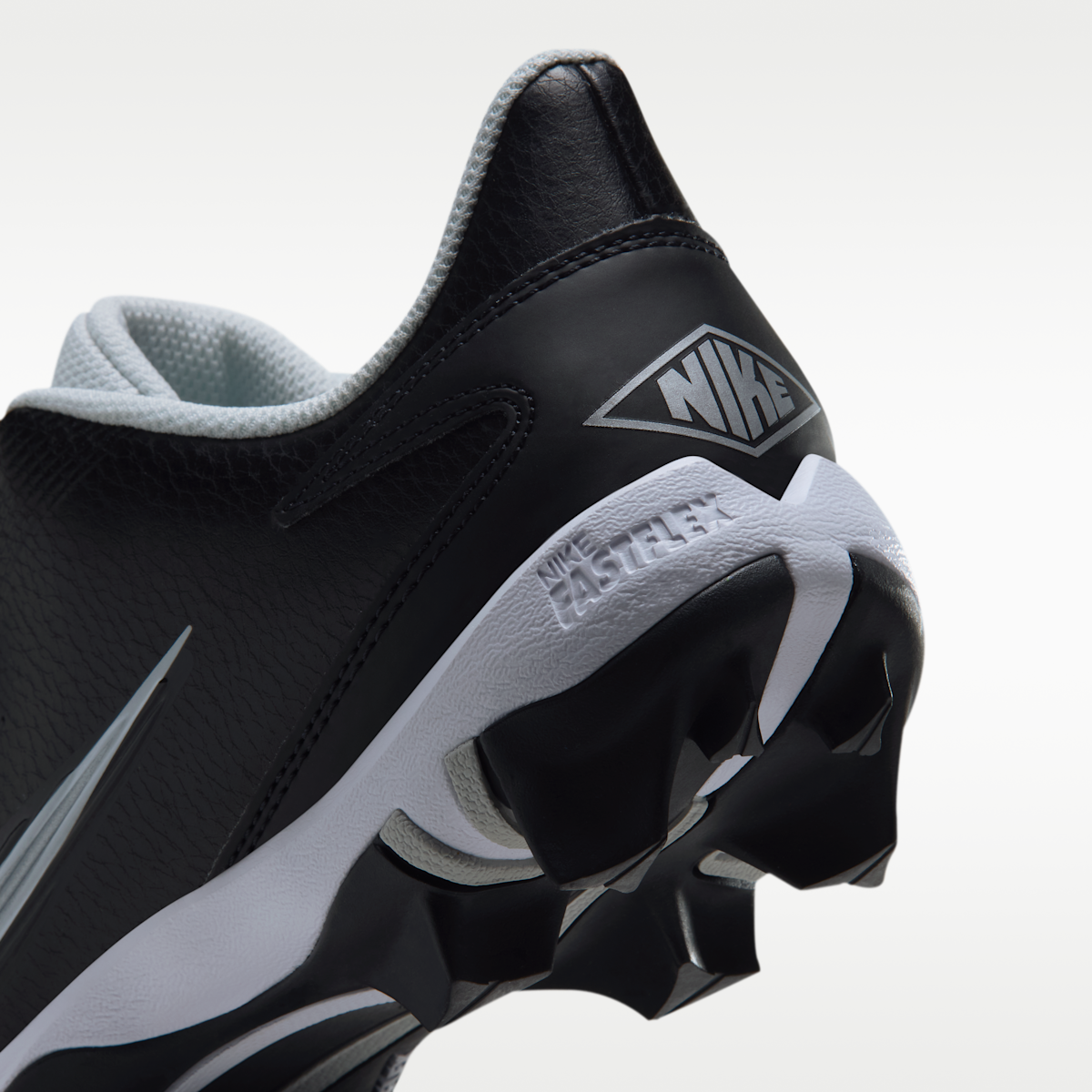 Women's Nike Diamond Clutch Softball Cleats - Black/Photon Dust/Metallic Silver