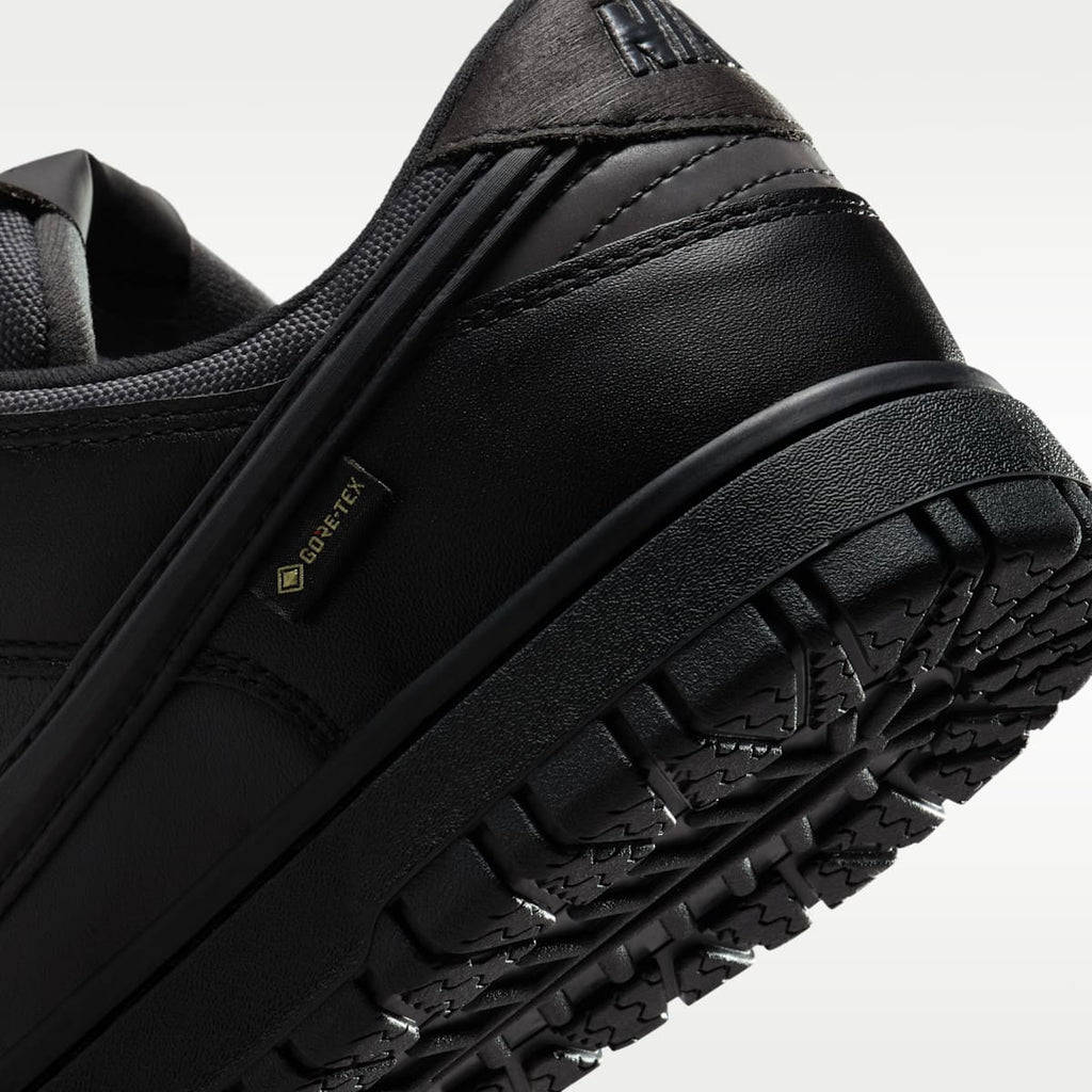Nike Dunk Low GORE-TEX Men's Shoes - Black/Anthracite/Off Noir - Image 8