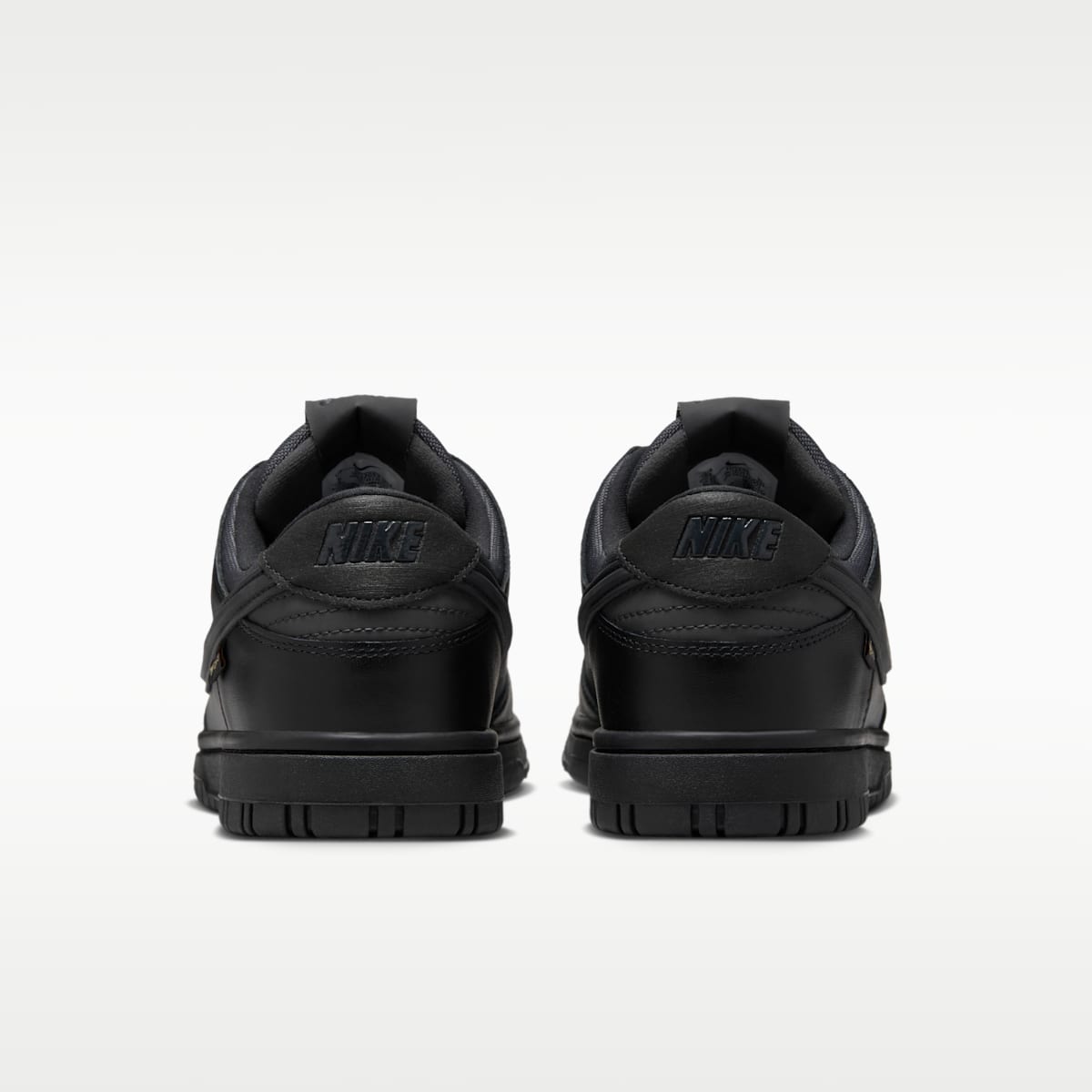Nike Dunk Low GORE-TEX Men's Shoes - Black/Anthracite/Off Noir - Image 6