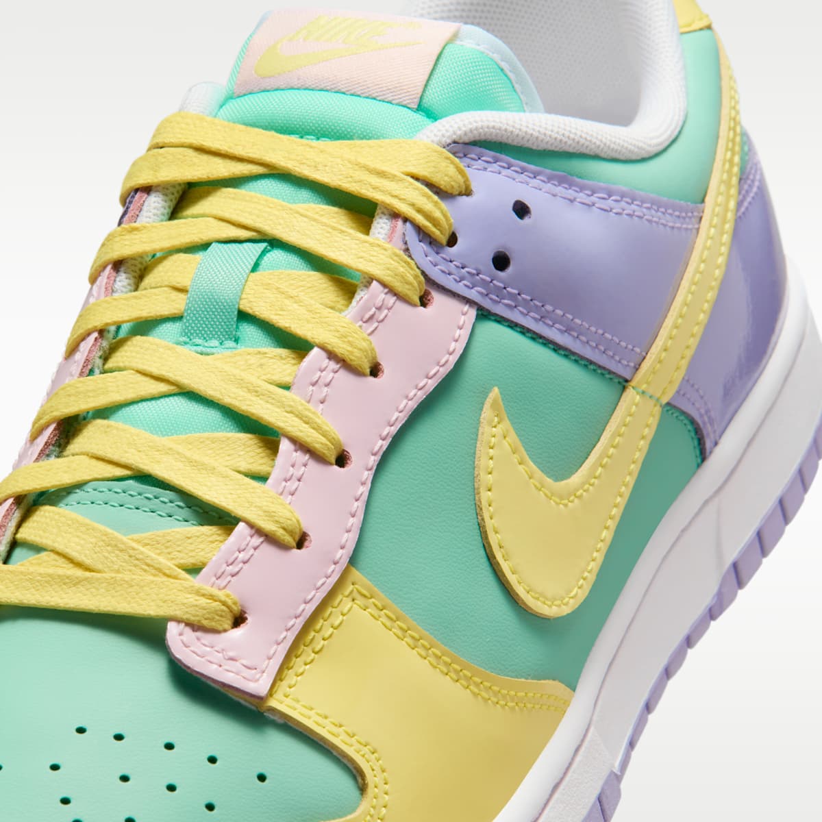 Nike Dunk Low Retro Men's Shoes - Emerald Rise/Hydrangeas/White/Yellow Pulse - Image 7