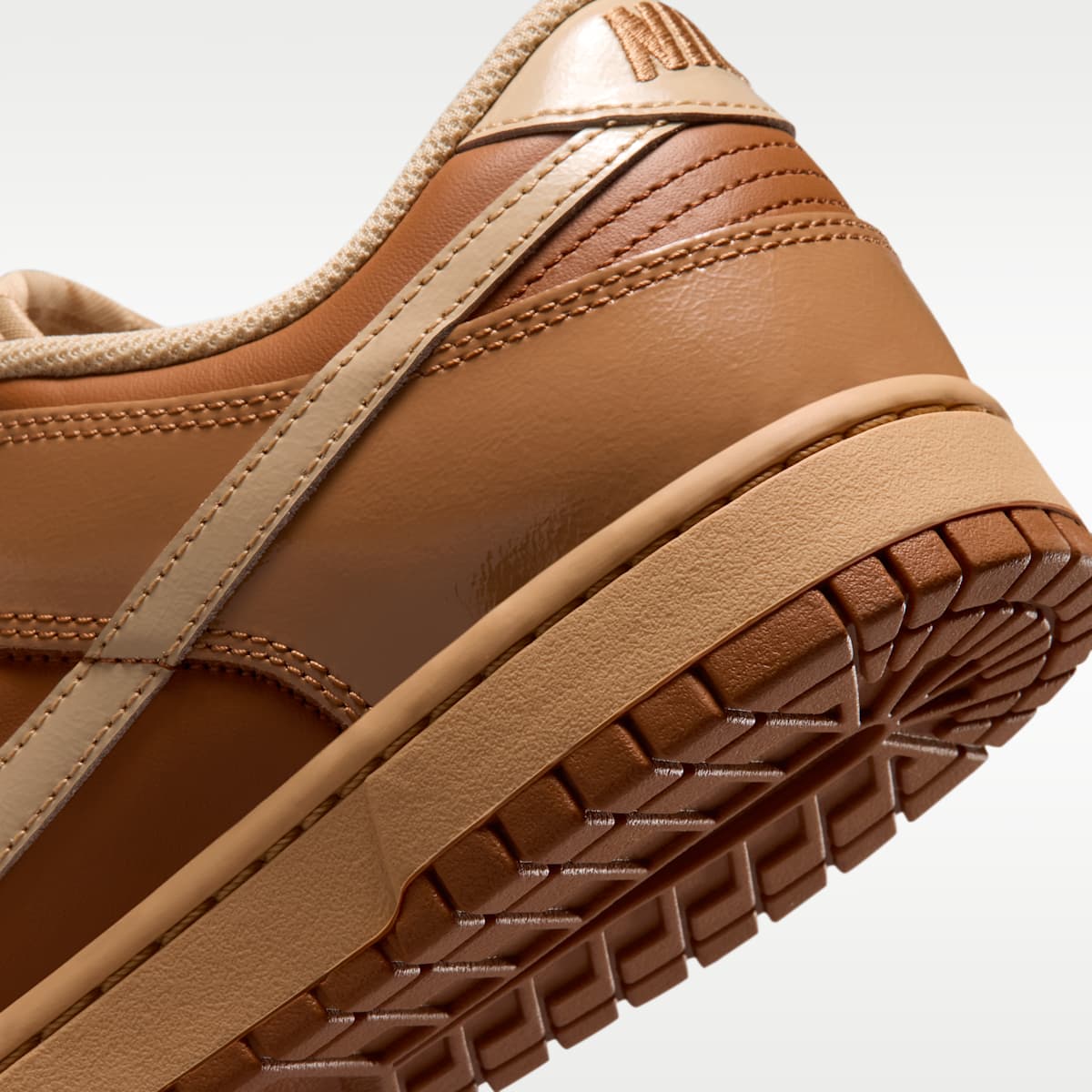 Nike Dunk Low Retro Men's Shoes - Tawny/Flax/Twine/Sesame - Image 8