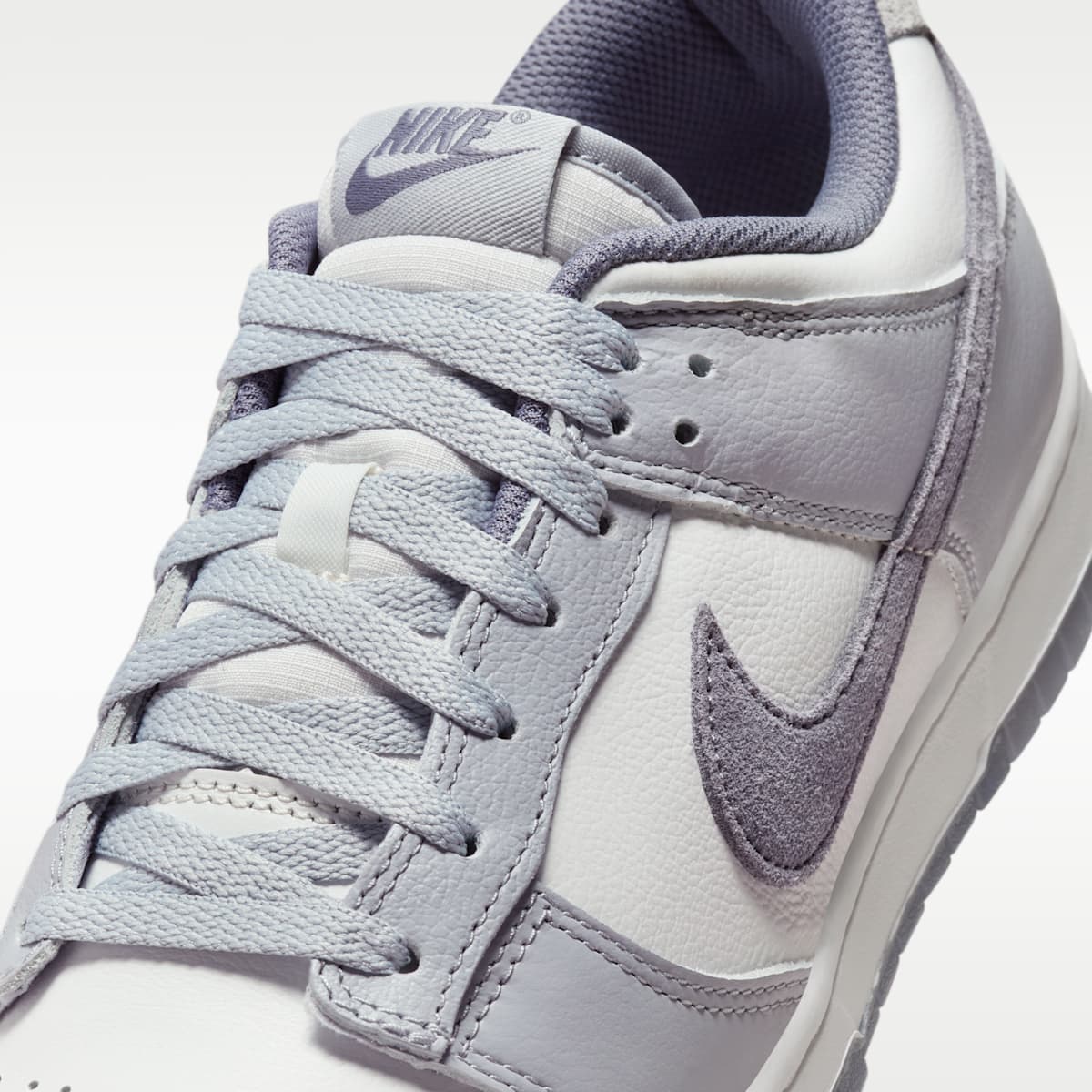 Nike Dunk Low Retro SE Men's Shoes - White/Platinum Tint/Pure Platinum/Light Carbon - Image 7