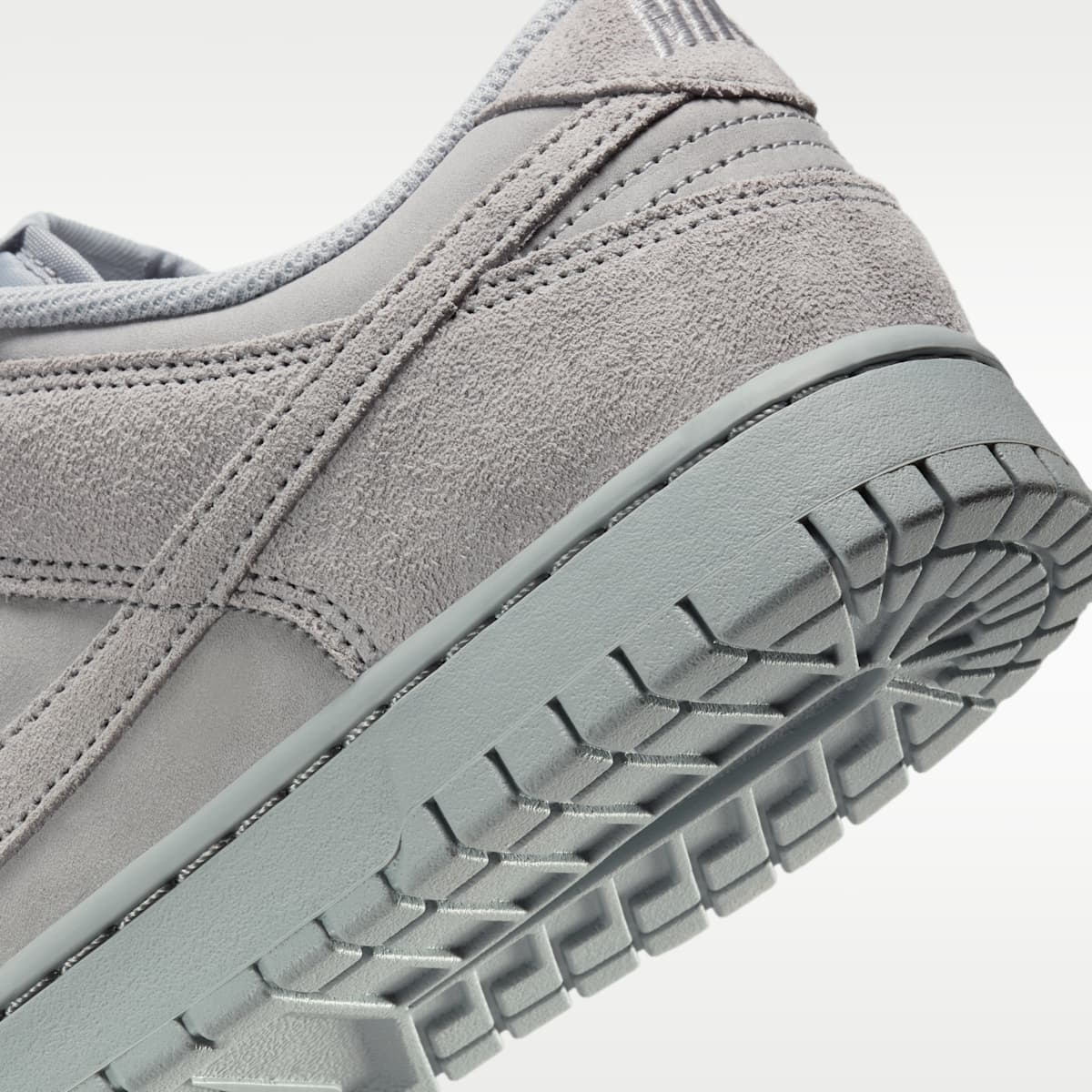 Nike Dunk Low Retro SE Men's Shoes - Wolf Grey/Wolf Grey - Image 8