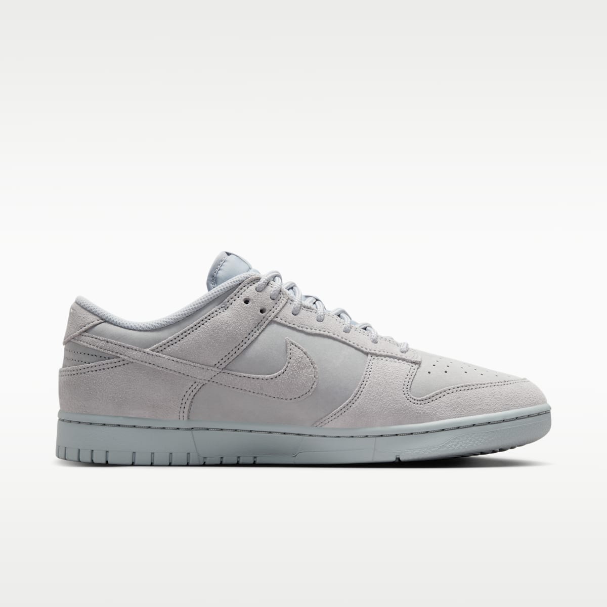 Nike Dunk Low Retro SE Men's Shoes - Wolf Grey/Wolf Grey - Image 3