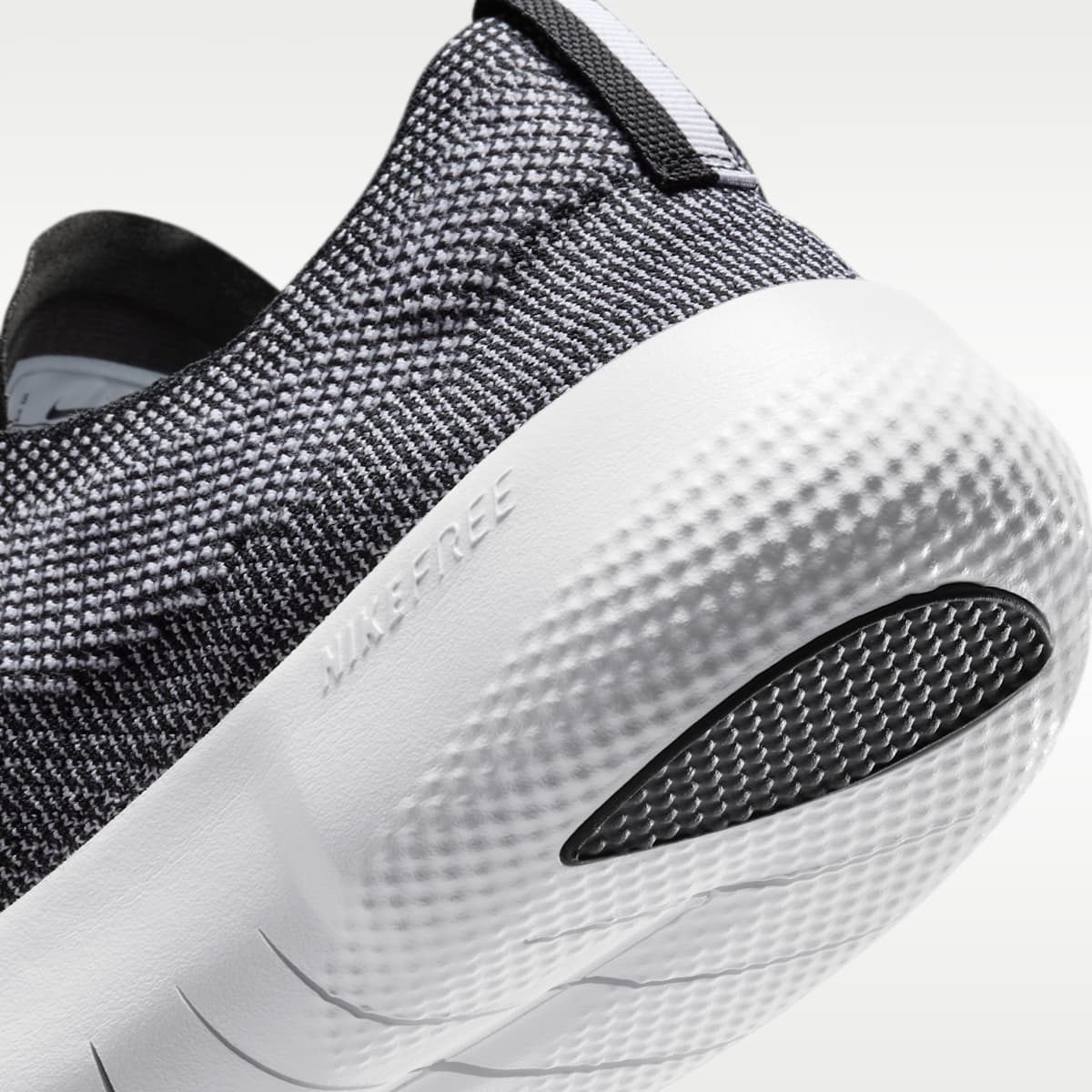 Nike Free 2025 Men's Workout Shoes - Black/Black/White - Image 8