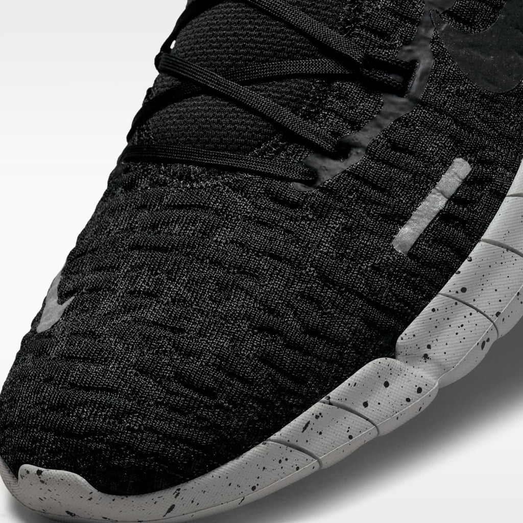 Nike Free Run 5.0 Men's Road Running Shoes - Black/Dark Smoke Grey/Black - Image 7