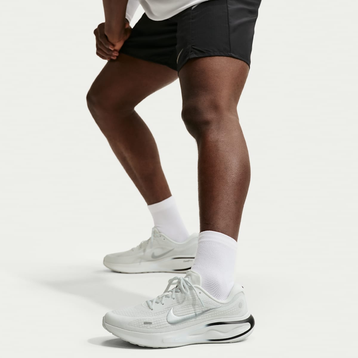 Nike Journey Run Men's Road Running Shoes - Summit White/Black/White/Metallic Silver - Image 9