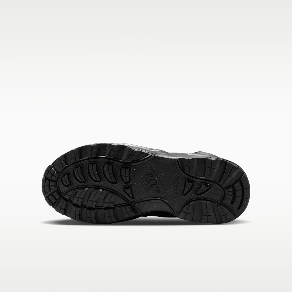 Nike Manoa 17 Big Kids' Boots - Black/Black/Black - Image 2