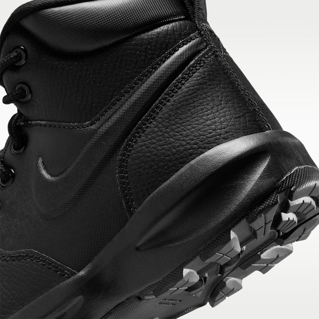 Nike Manoa 17 Big Kids' Boots - Black/Black/Black - Image 8