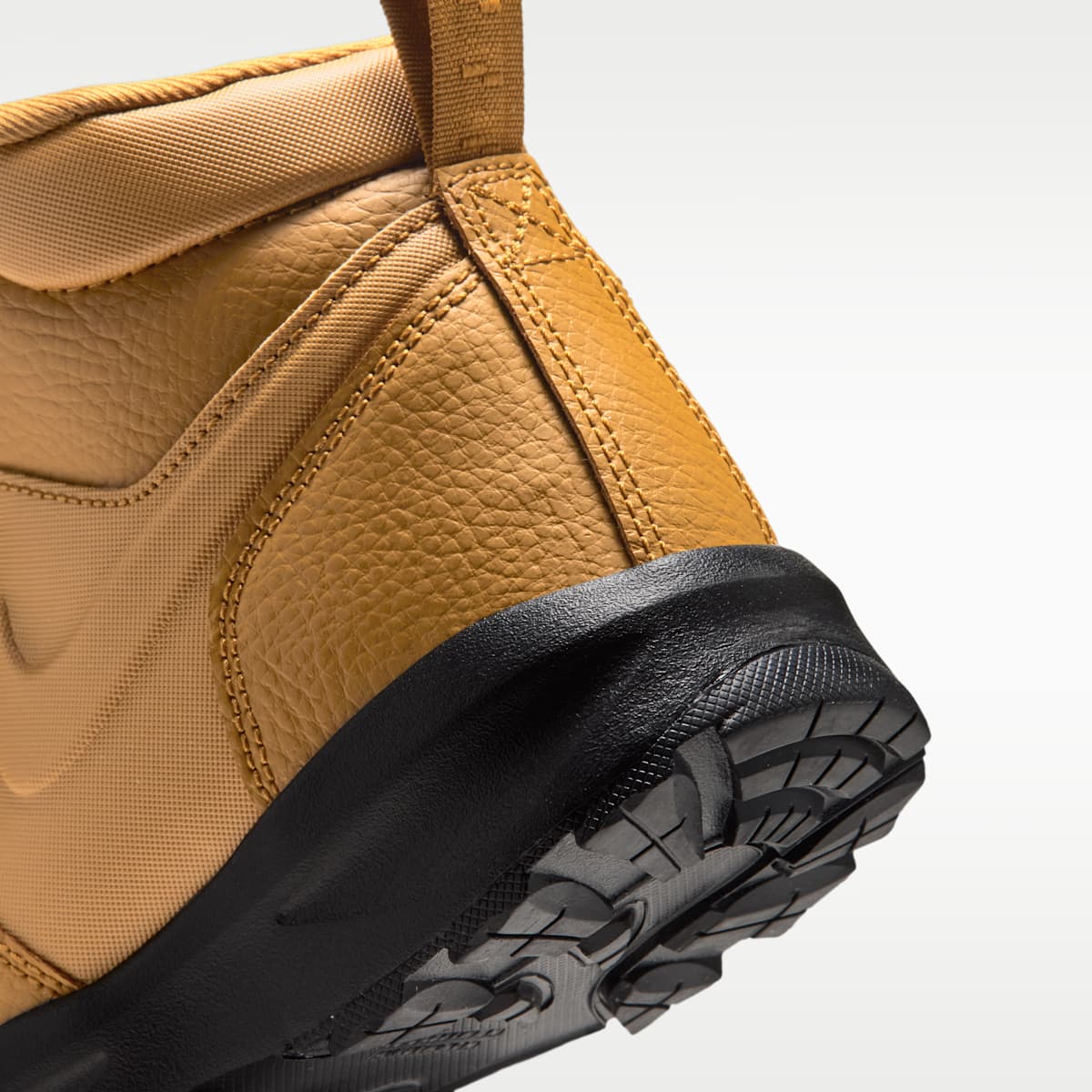 Nike Manoa 17 Little Kid's Boots - Wheat/Black/Wheat - Image 8