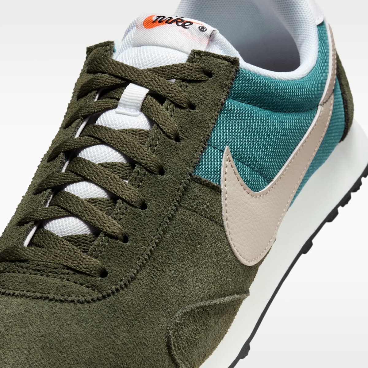 Nike Pre Montreal '17 Men's Shoes - Cargo Khaki/Iced Jade/Summit White/Cobblestone - Image 7