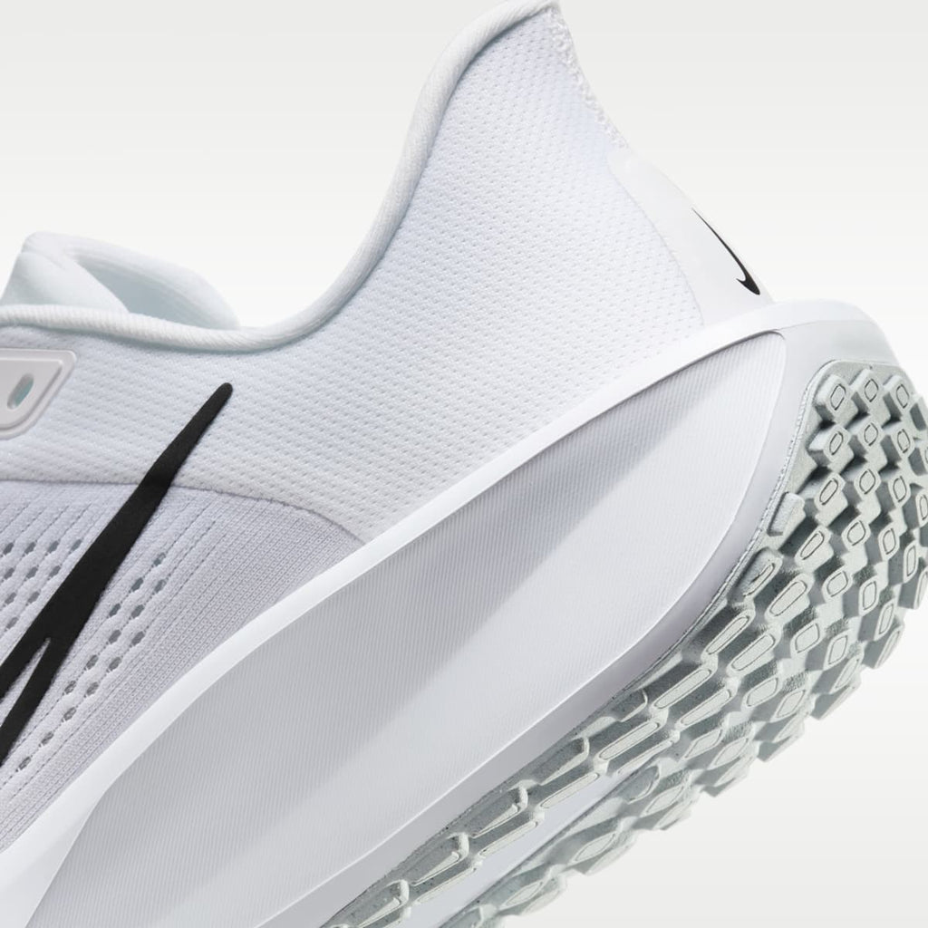 Nike Quest 6 Men's Road Running Shoes - White/Pure Platinum/Black - Image 8