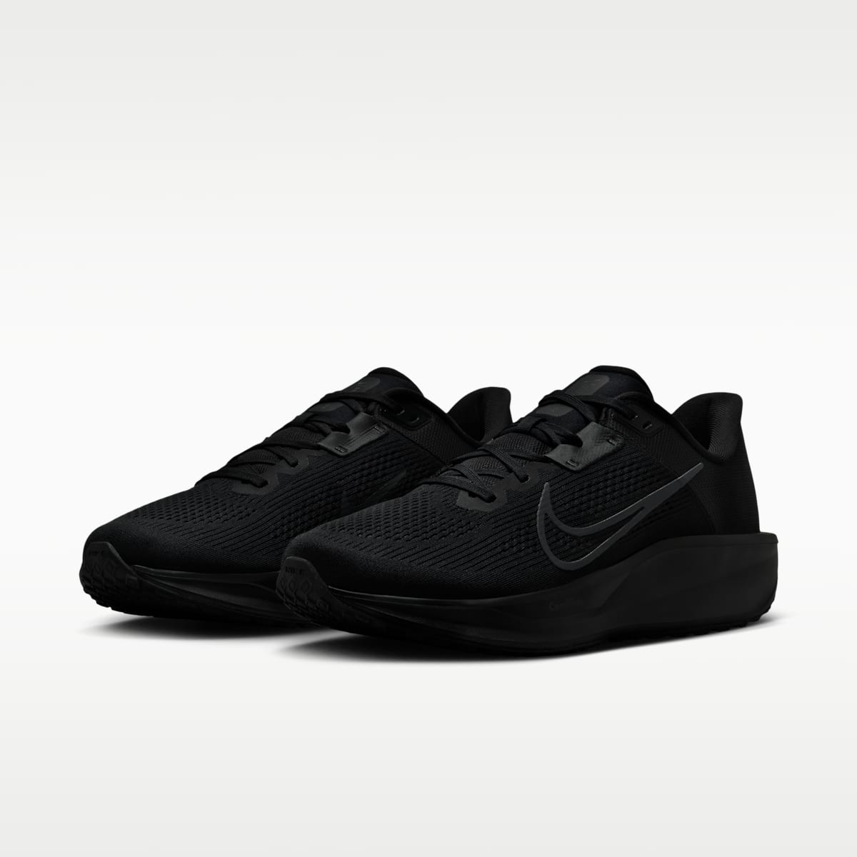 Nike Quest 6 Men's Road Running Shoes - Black/Dark Smoke Grey - Image 5