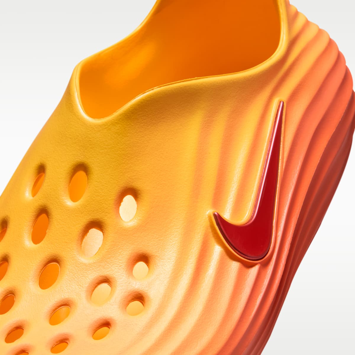Nike ReactX Rejuven8 Men's Shoes - Topaz Gold/Turf Orange/Light Crimson - Image 7
