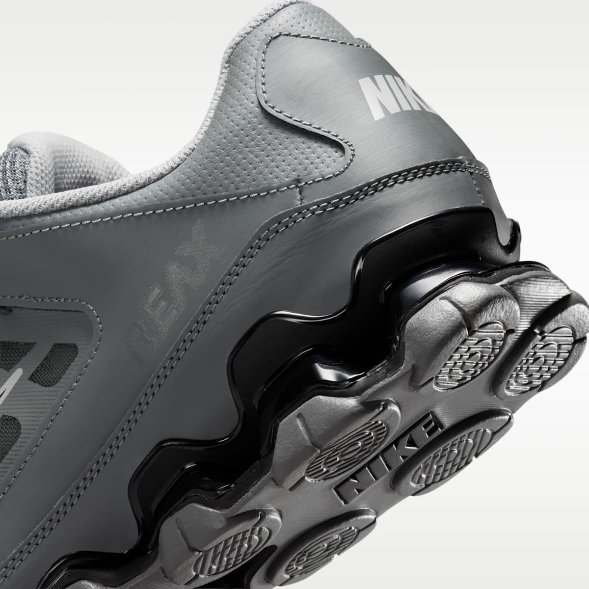 Nike Reax 8 TR Men's Workout Shoes - Smoke Grey/Light Smoke Grey/Black - Image 8