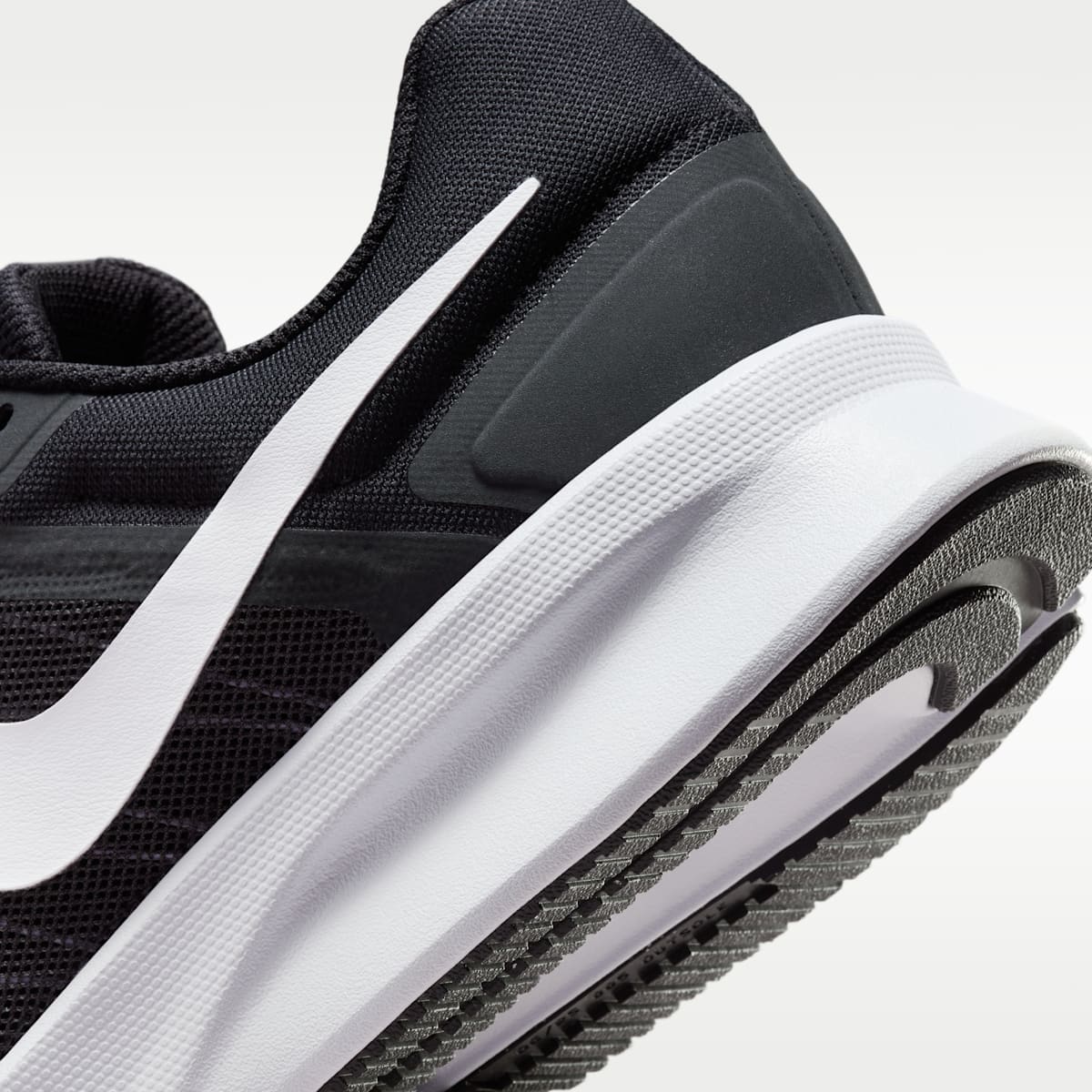Nike Run Swift 3 Men's Road Running Shoes (Extra Wide) - Black/Dark Smoke Grey/White - Image 8