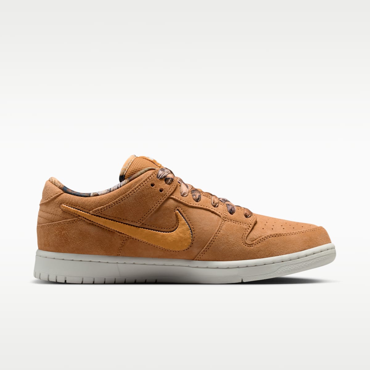 Women's Nike SB Dunk Low Pro Skate Shoes - Flax/Summit White/Sail/Honeycomb