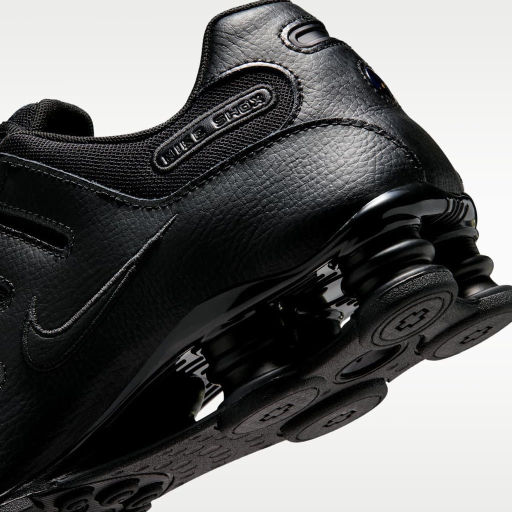 Nike Shox NZ Men's Shoes - Black/Black/Black - Image 8