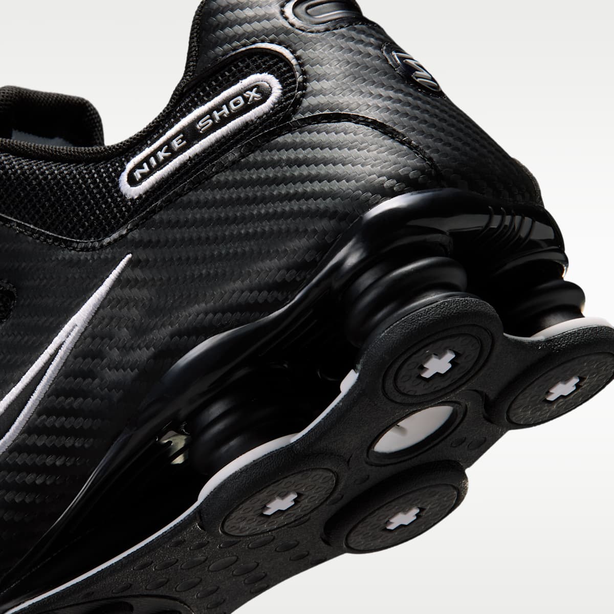 Nike Shox NZ Men's Shoes - Black/White/Black - Image 8
