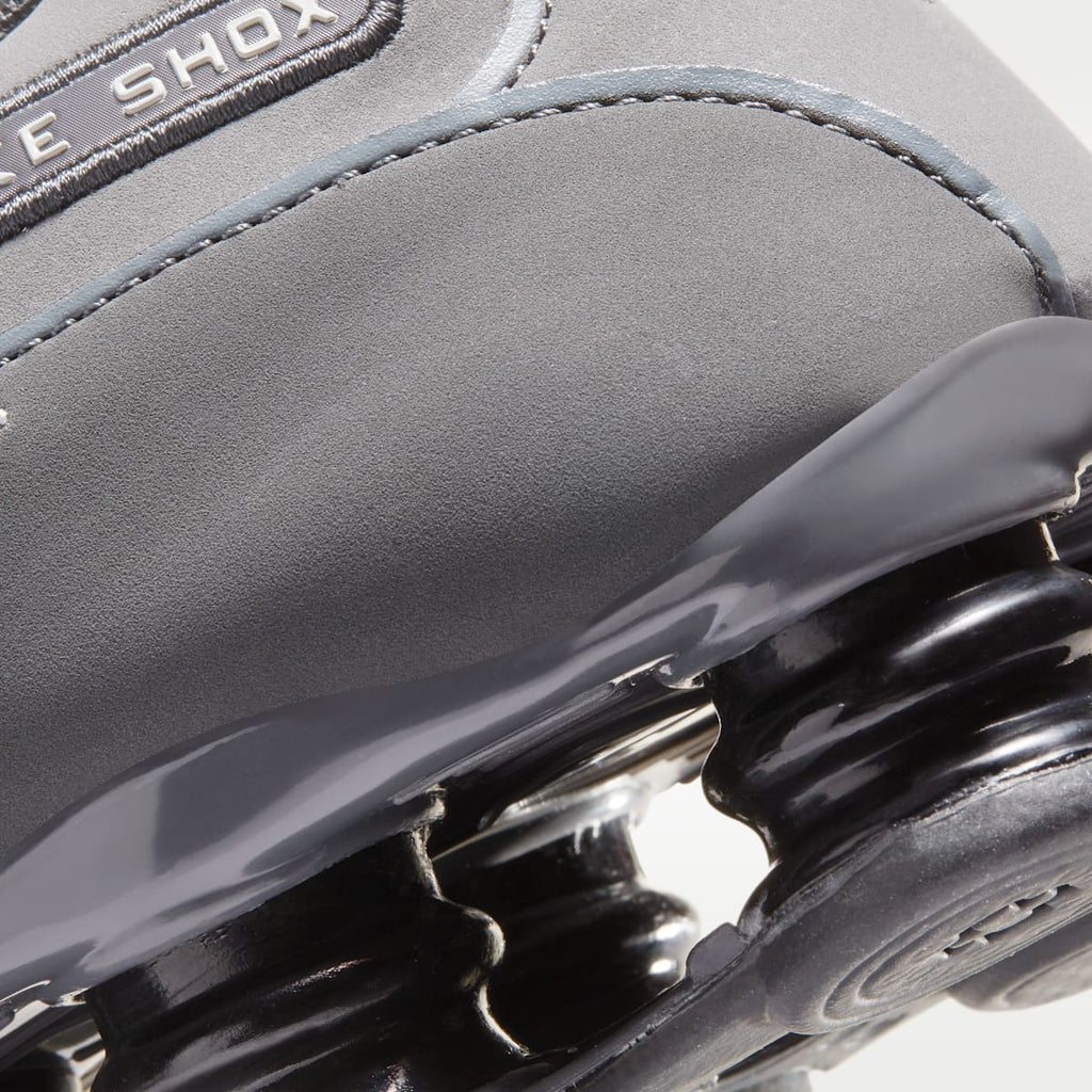 Nike Shox NZ Men's Shoe - Dark Grey/Anthracite/Black/Metallic Iron Ore - Image 8