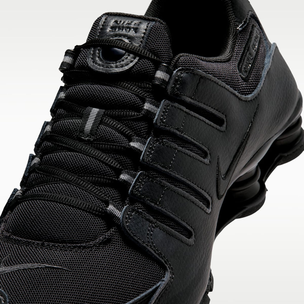 Nike Shox NZ Men's Shoes - Black/Black/Black - Image 7