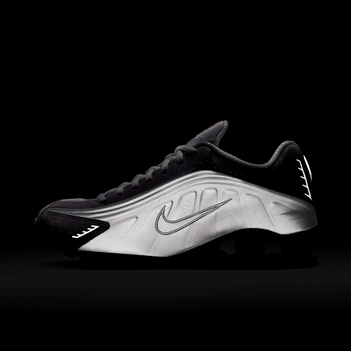Nike Shox R4 Women's Shoes - White/Metallic Silver/Max Orange/White