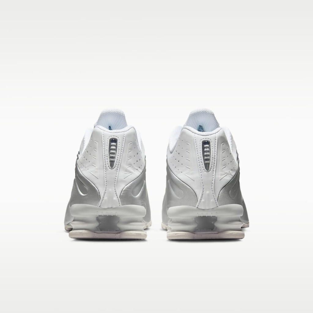 Nike Shox R4 Men's Shoes - White/White/Bright Crimson/Metallic Silver - Image 6