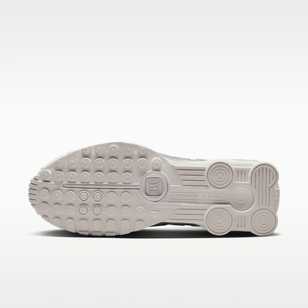 Nike Shox R4 Men's Shoes - White/White/Bright Crimson/Metallic Silver - Image 2
