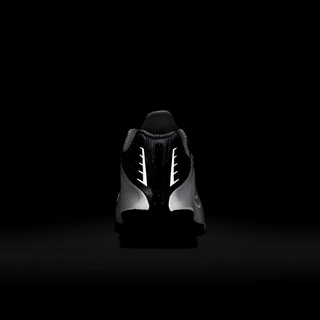 Nike Shox R4 Women's Shoes - White/Metallic Silver/Max Orange/White