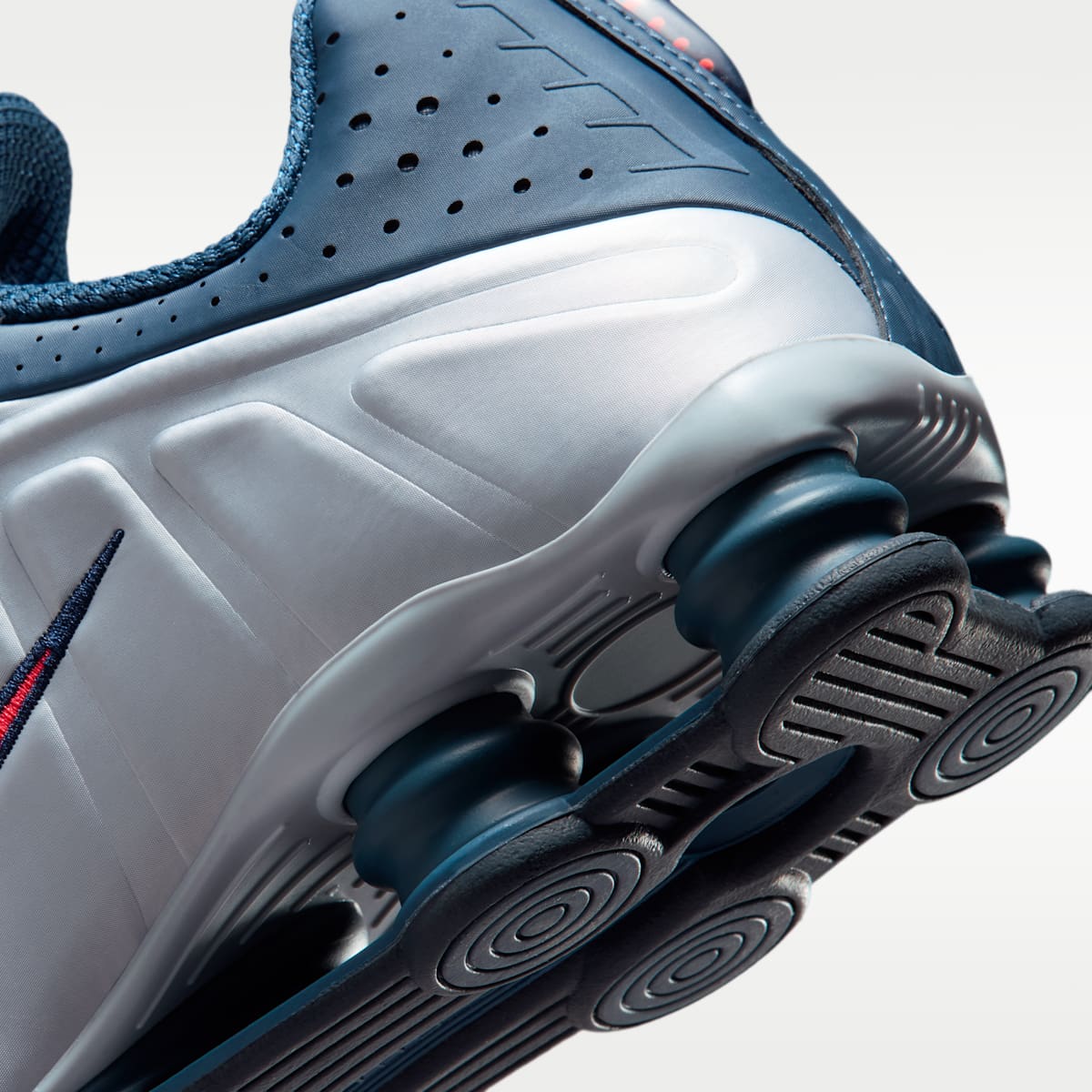 Nike Shox R4 Men's Shoes - Football Grey/New Slate/Blue Eclipse/Bright Crimson - Image 8
