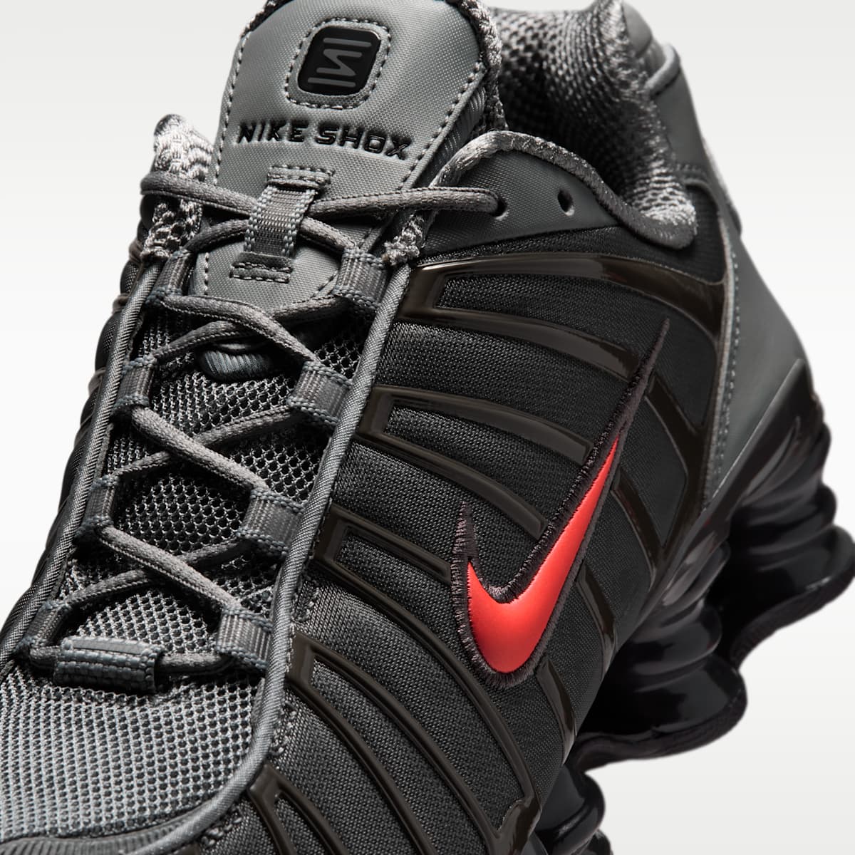 Nike Shox TL SE Men's Shoes - Smoke Grey/Medium Ash/Anthracite/Bright Crimson - Image 7