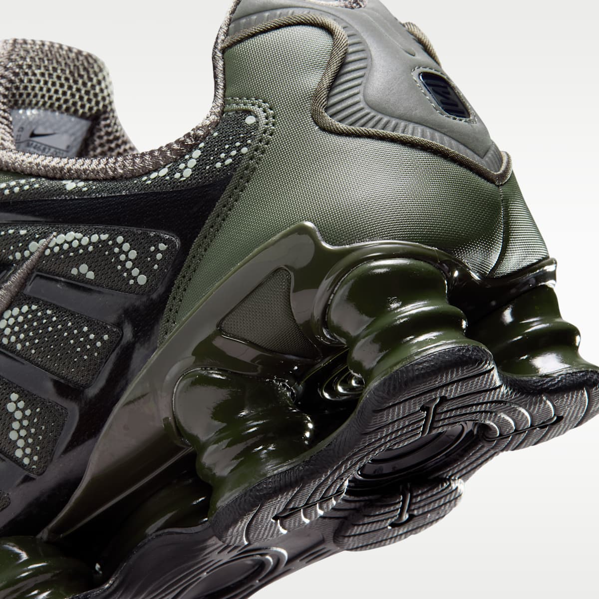 Nike Shox TL Men's Shoes - Newsprint/Black/Newsprint - Image 8