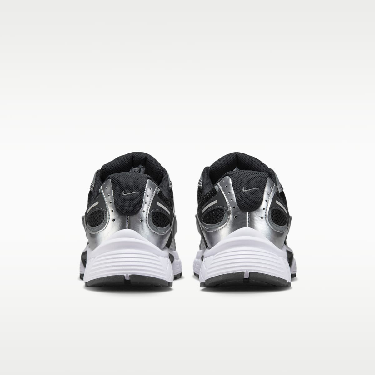 Nike V5 RNR Men's Shoes - Black/Anthracite/Smoke Grey/Black - Image 6
