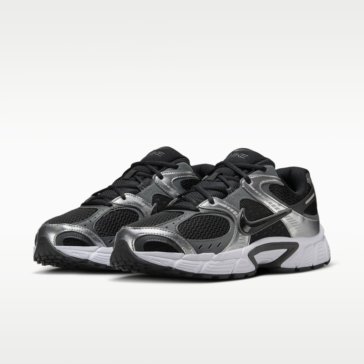 Nike V5 RNR Men's Shoes - Black/Anthracite/Smoke Grey/Black - Image 5
