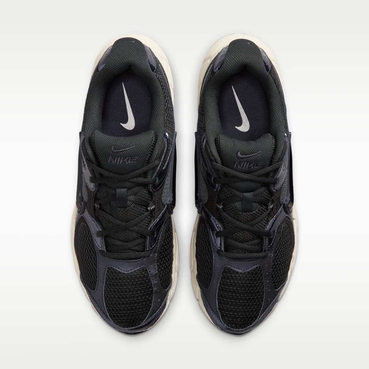 Nike V5 RNR Men's Shoes - Off Noir/Gridiron/Metallic Silver/Black - Image 4