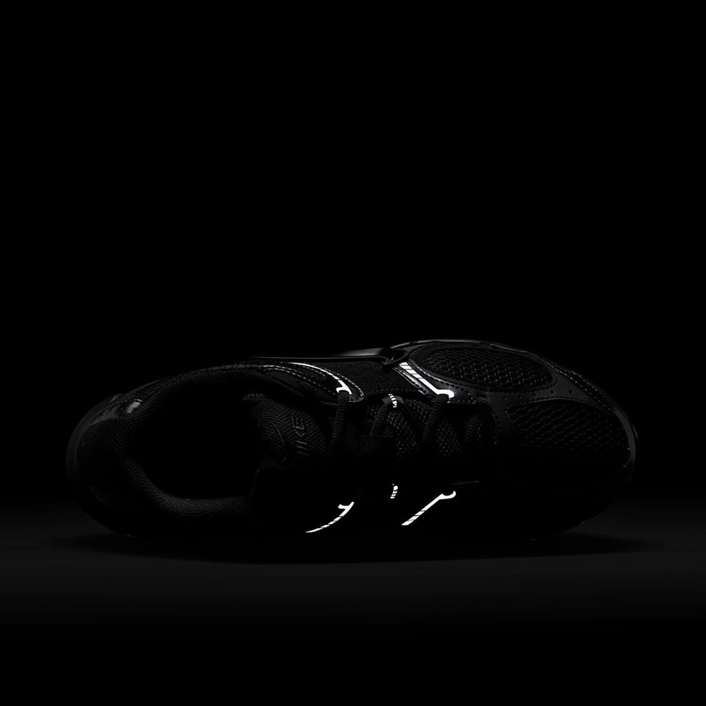 Nike V5 RNR Men's Shoes - Black/Anthracite/Black - Image 9