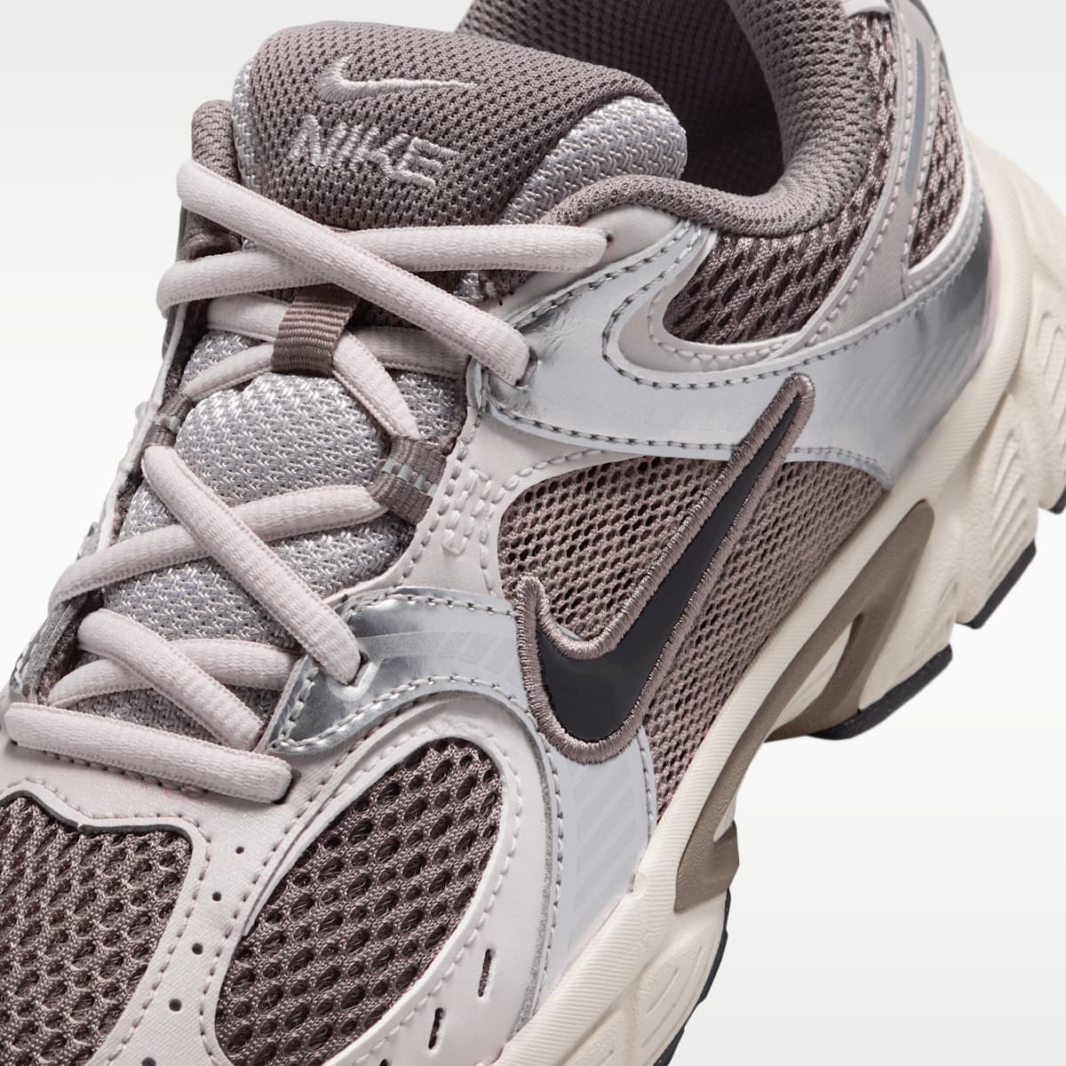 Nike V5 RNR Big Kids' Shoes - Cave Stone/College Grey/Vast Grey/Black
