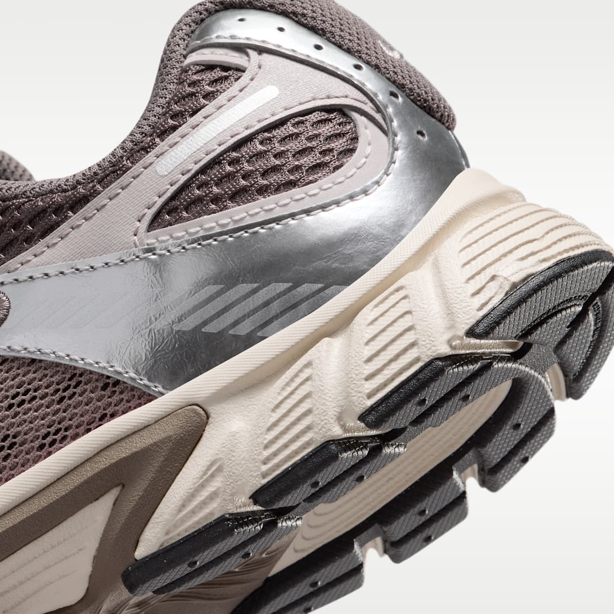 Nike V5 RNR Big Kids' Shoes - Cave Stone/College Grey/Vast Grey/Black