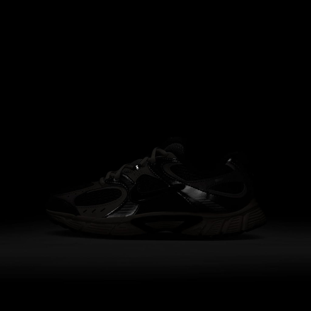 Nike V5 RNR Big Kids' Shoes - Cave Stone/College Grey/Vast Grey/Black