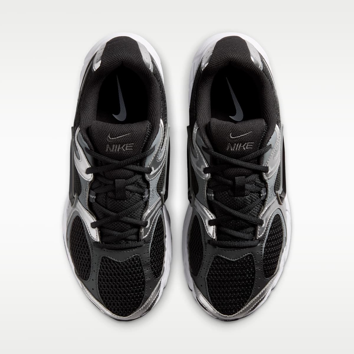 Nike V5 RNR Men's Shoes - Black/Anthracite/Smoke Grey/Black - Image 4