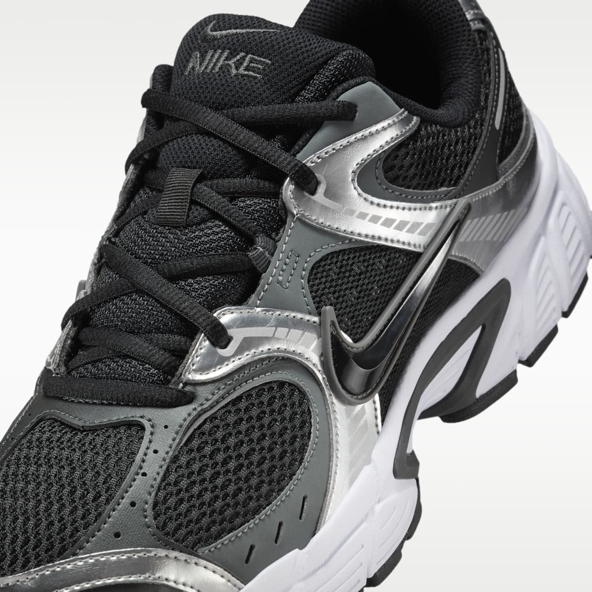 Nike V5 RNR Men's Shoes - Black/Anthracite/Smoke Grey/Black - Image 7