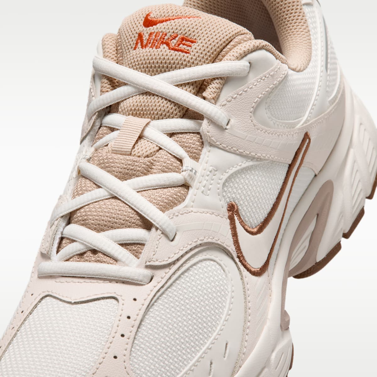 Nike V5 RNR Men's Shoes - Sail/Pale Ivory/Aluminum/Light British Tan - Image 7