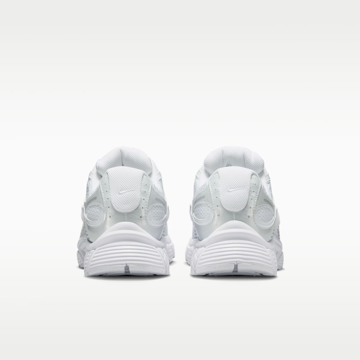 Nike V5 RNR Men's Shoes - White/Black/Metallic Silver/White - Image 6