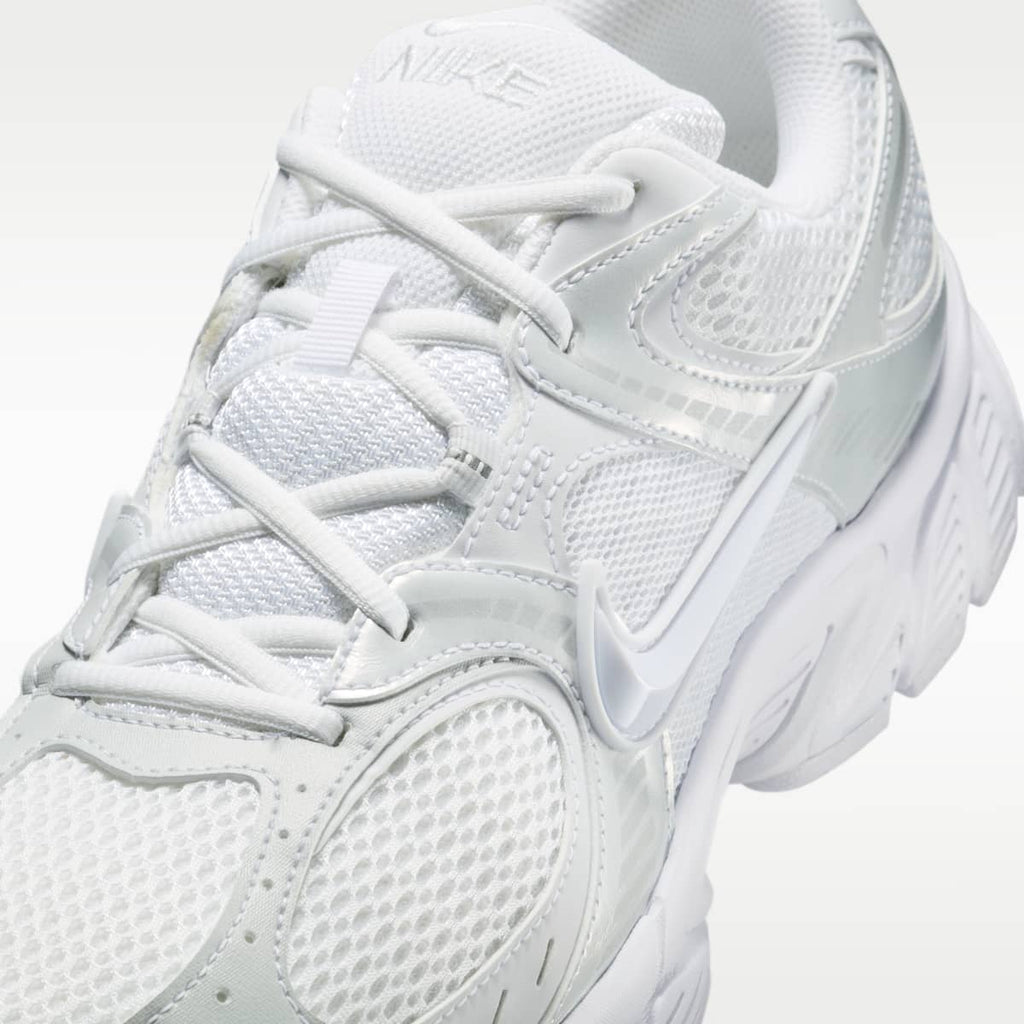 Nike V5 RNR Men's Shoes - White/Black/Metallic Silver/White - Image 7