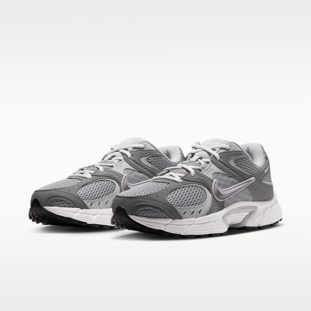 Nike V5 RNR Men's Shoes - Particle Grey/Flat Pewter/Platinum Tint/Light Smoke Grey - Image 5