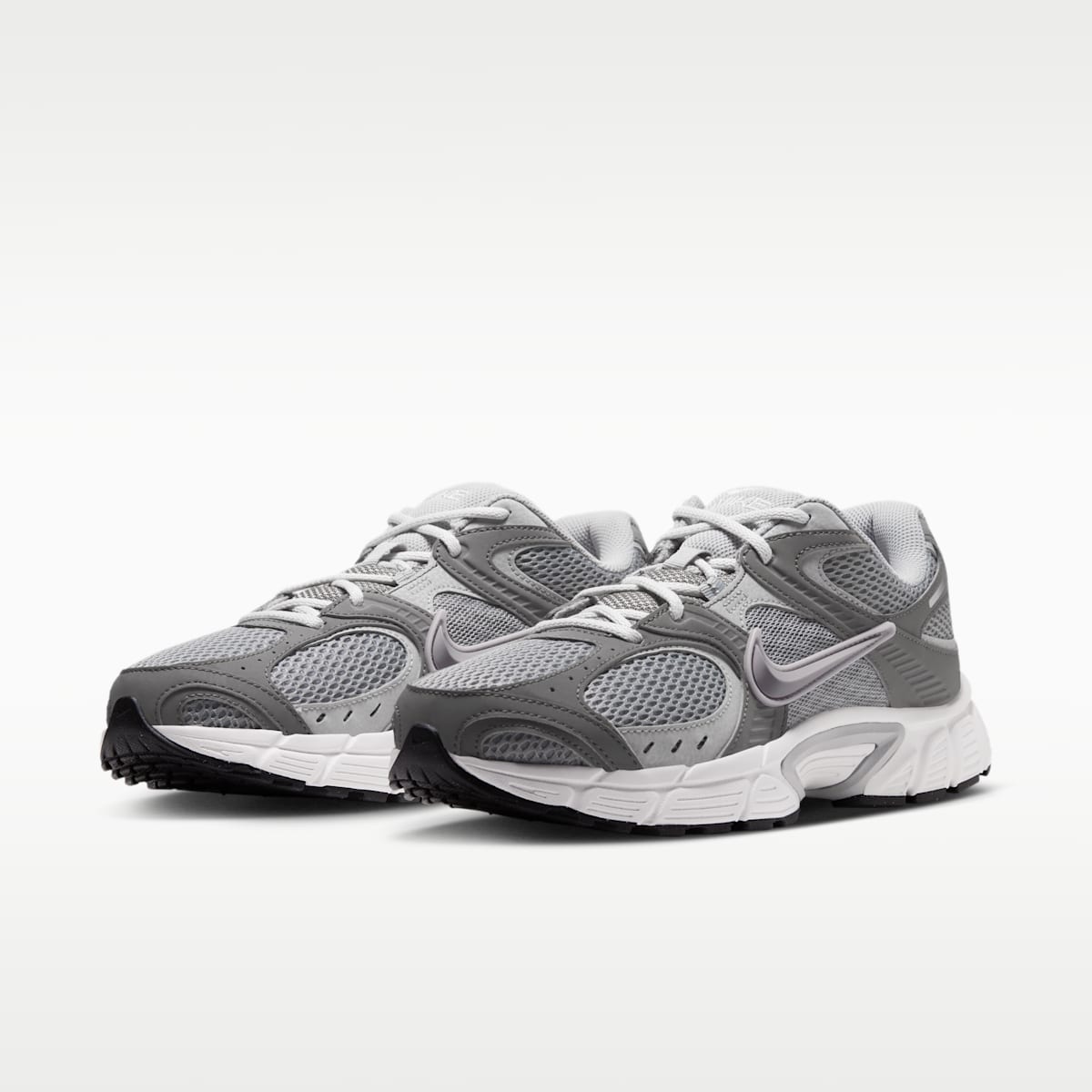 Nike V5 RNR Men's Shoes - Particle Grey/Flat Pewter/Platinum Tint/Light Smoke Grey - Image 5