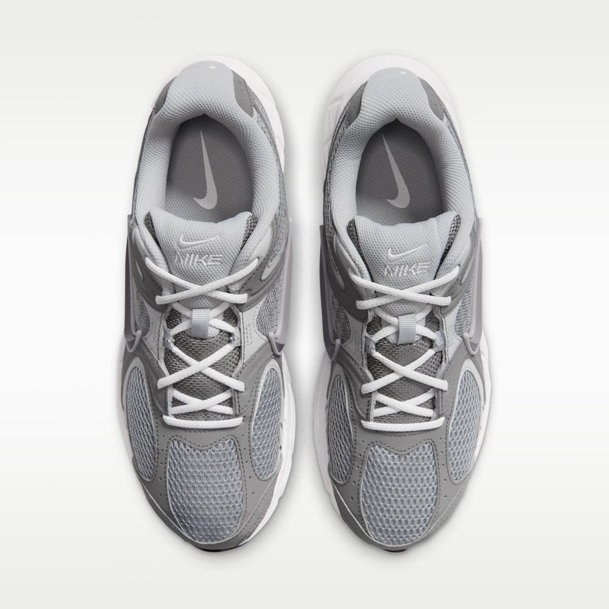 Nike V5 RNR Men's Shoes - Particle Grey/Flat Pewter/Platinum Tint/Light Smoke Grey - Image 4