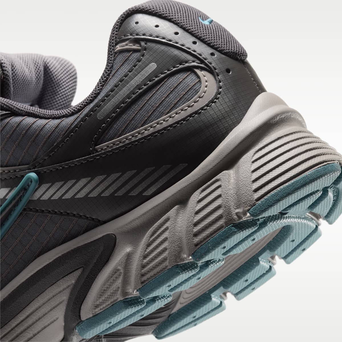 Nike V5 RNR Ripstop Men's Shoes - Pencil Point/College Grey/Medium Ash/Thunder Grey - Image 8
