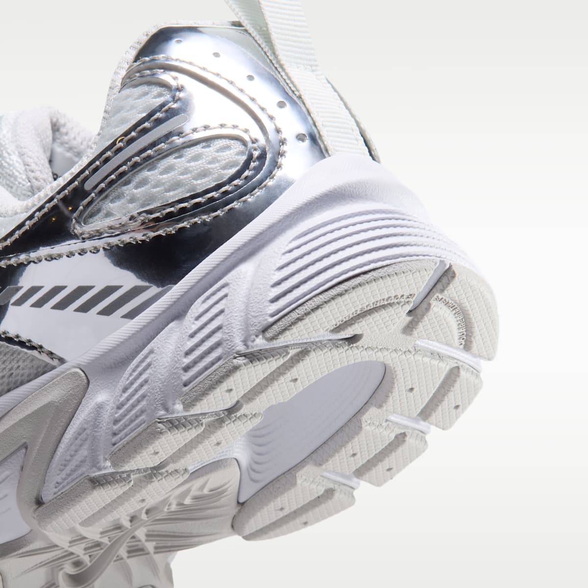 Nike V5 RNR Little Kids' Shoes - Off White/Vast Grey/Silver Lilac/Metallic Silver