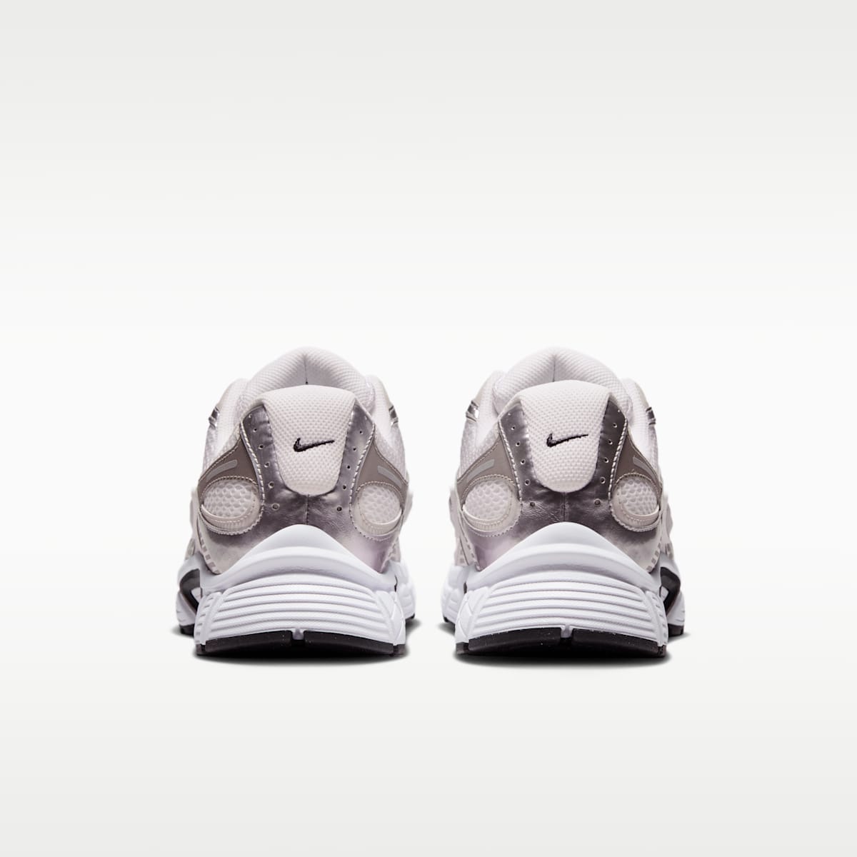 Nike V5 RNR Men's Shoes - White/Vast Grey/College Grey/Black - Image 6